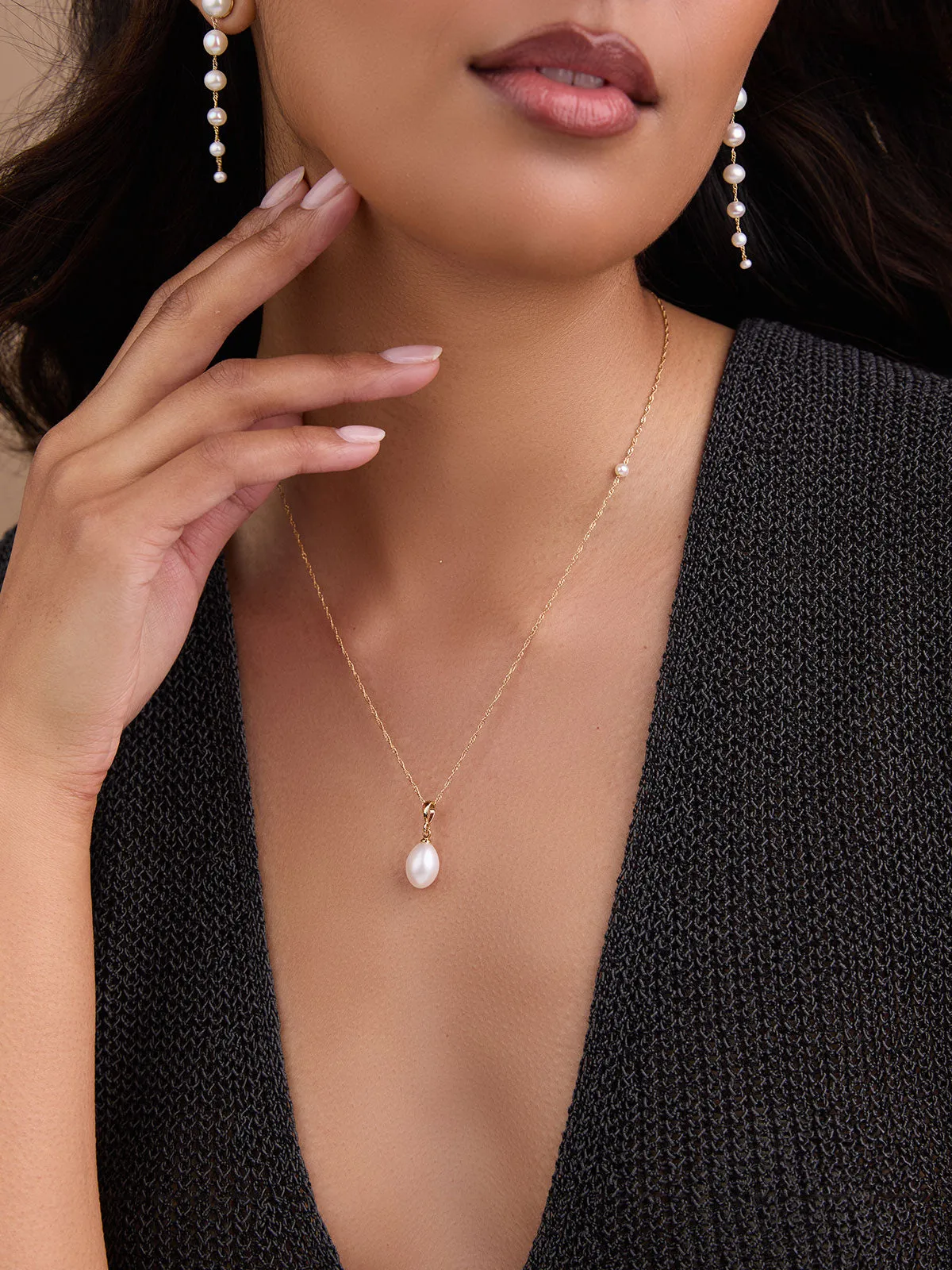 Cora Pendant