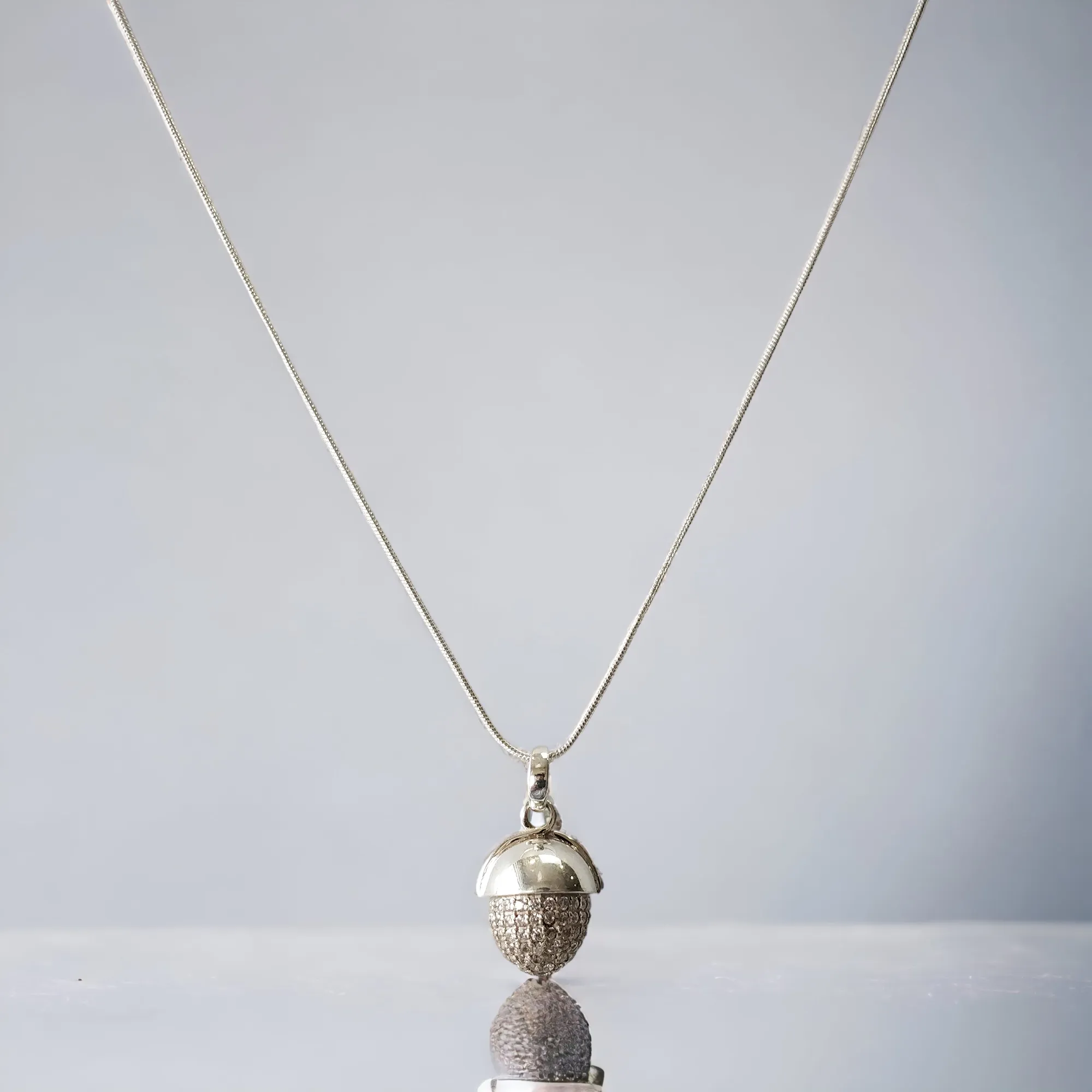 CUBIC ZIRCONIA & 925 Sterling Silver Necklace : 8.52gms(Approx) Fashion Regular Medium Bullet Pendant With Necklace 18.5" Gift For Her