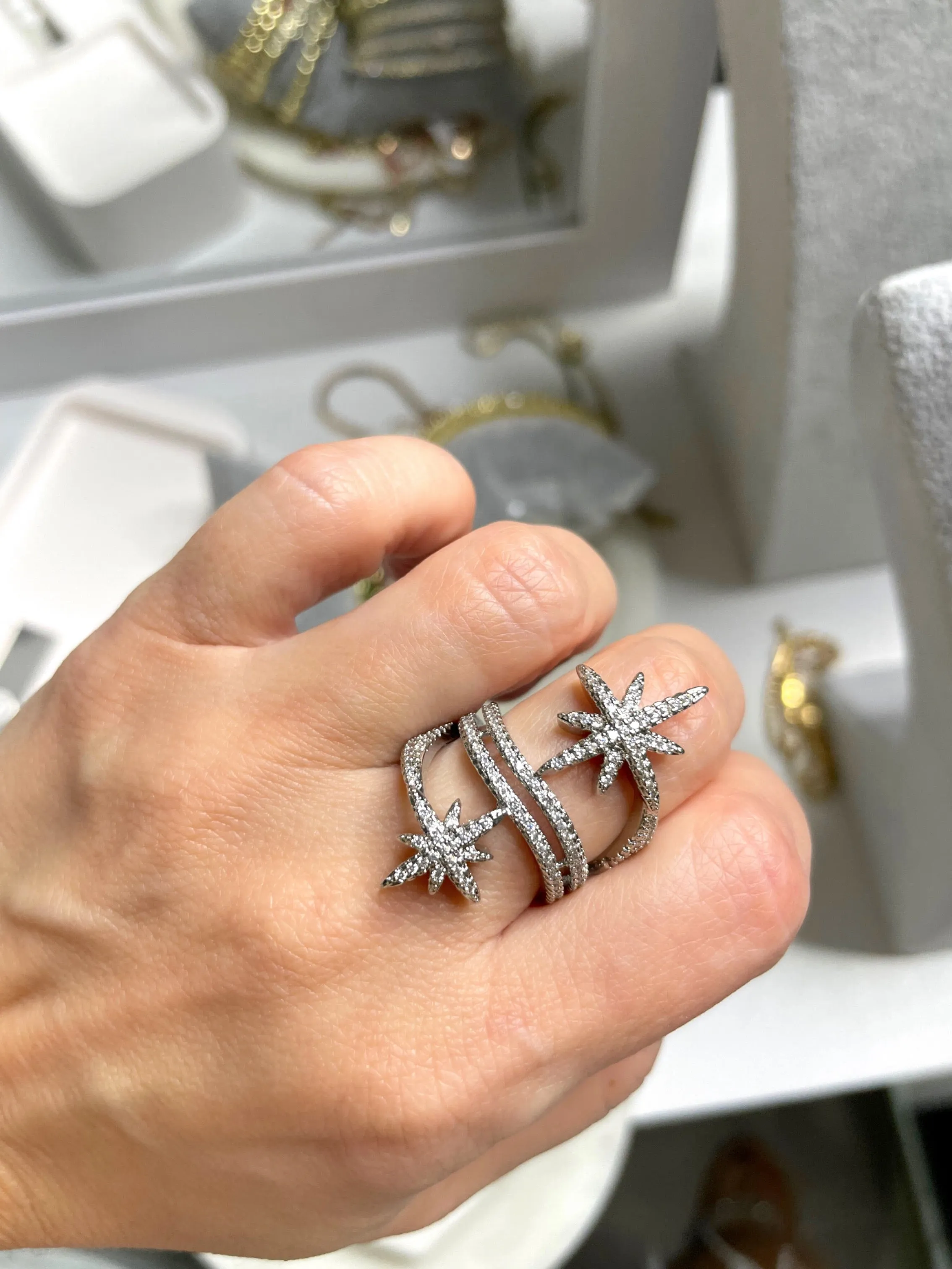 Double star adjustable ring