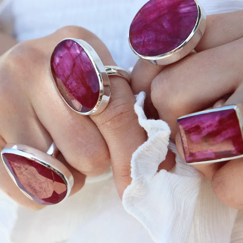 Saun Oval Statement Ruby Ring