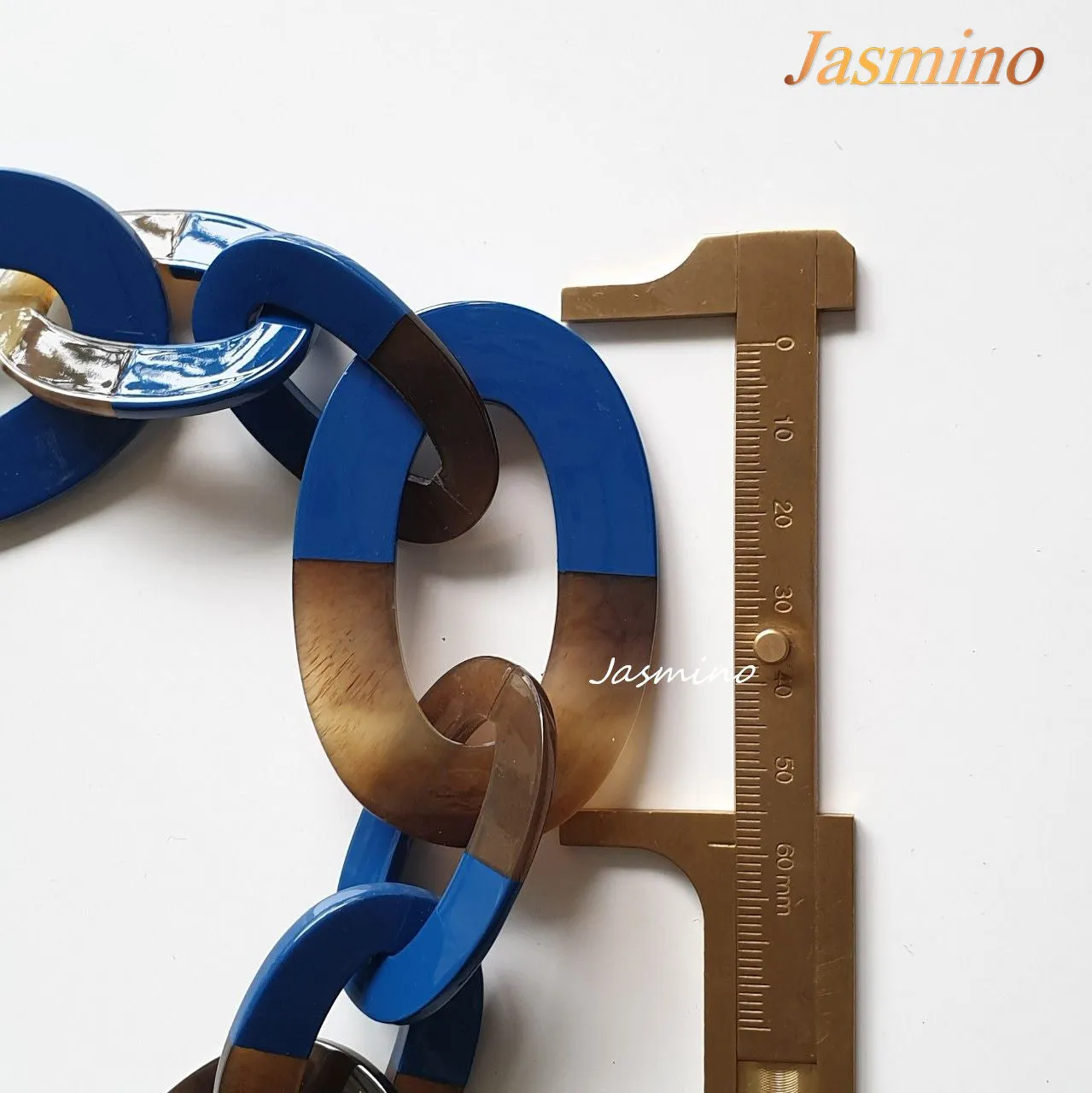 Stunning Handmade Buffalo Horn Necklace J17422, Made by Natural Material