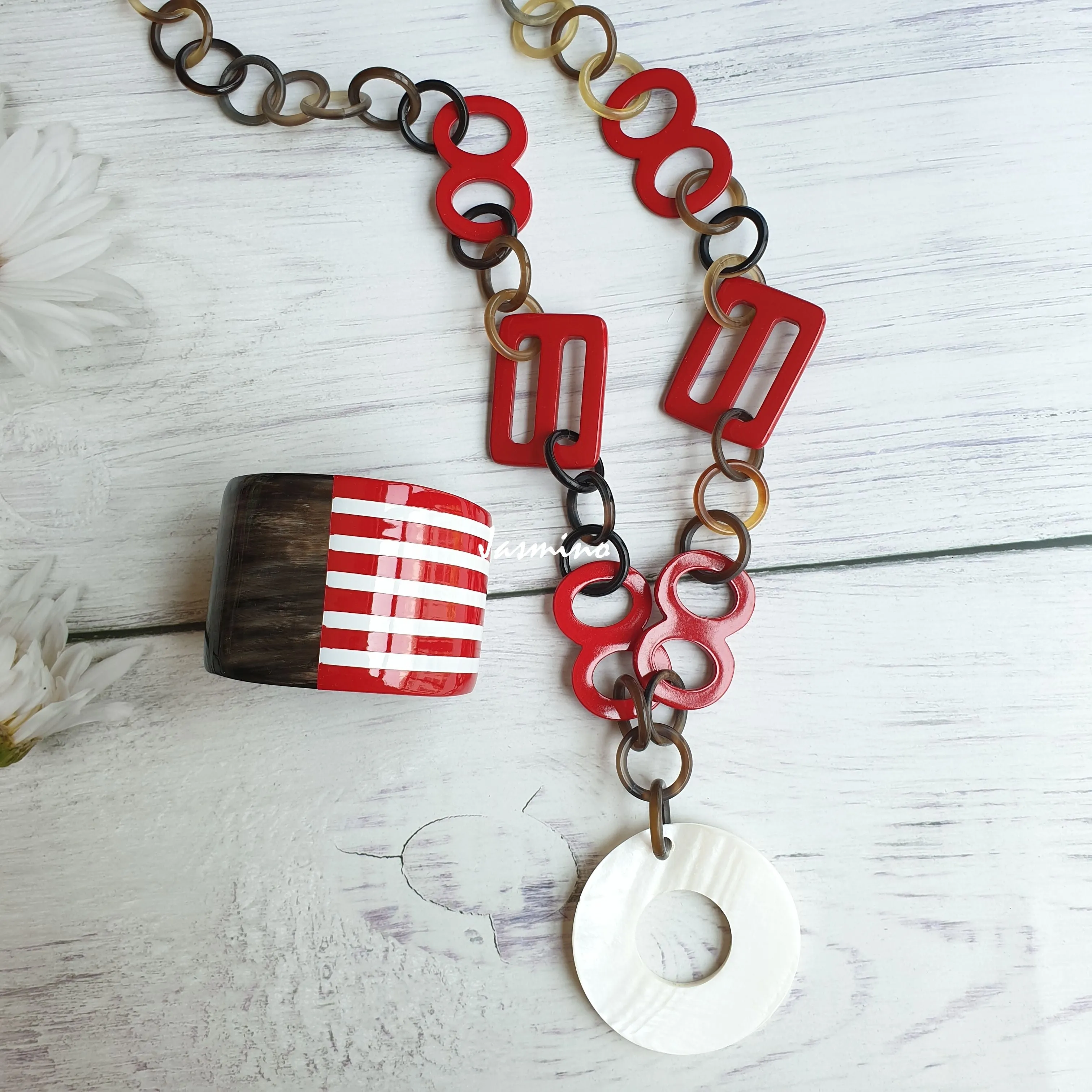 Stunning Handmade Buffalo Horn Necklace J18183, Made by Natural Material