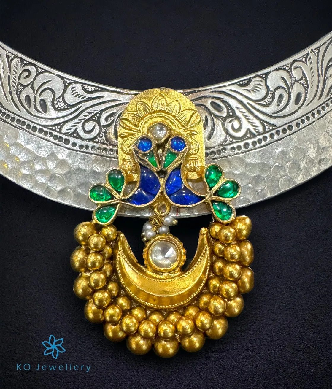 The Saras Silver Peacock Hasli Necklace (2 tone)